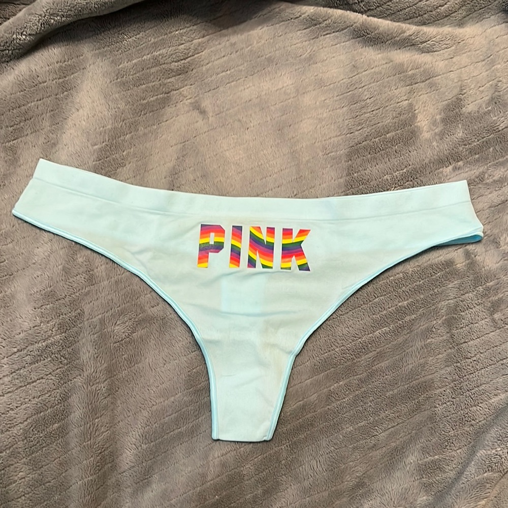 VS PINK Thong L
